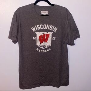 Mens Wisconsin Badgers Gray E5 Short Sleeve T Shirt, Size Large
